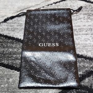 GUESS BLACK LOGO SOFT SUNGLASSES DRAWSTRING TRAVEL CASE